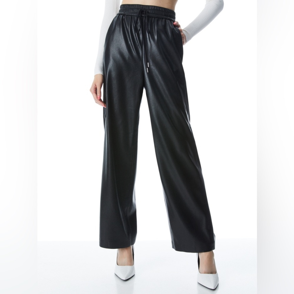 LIKE NEW! Alice + Olivia Benny Baggy Pull Up Pant